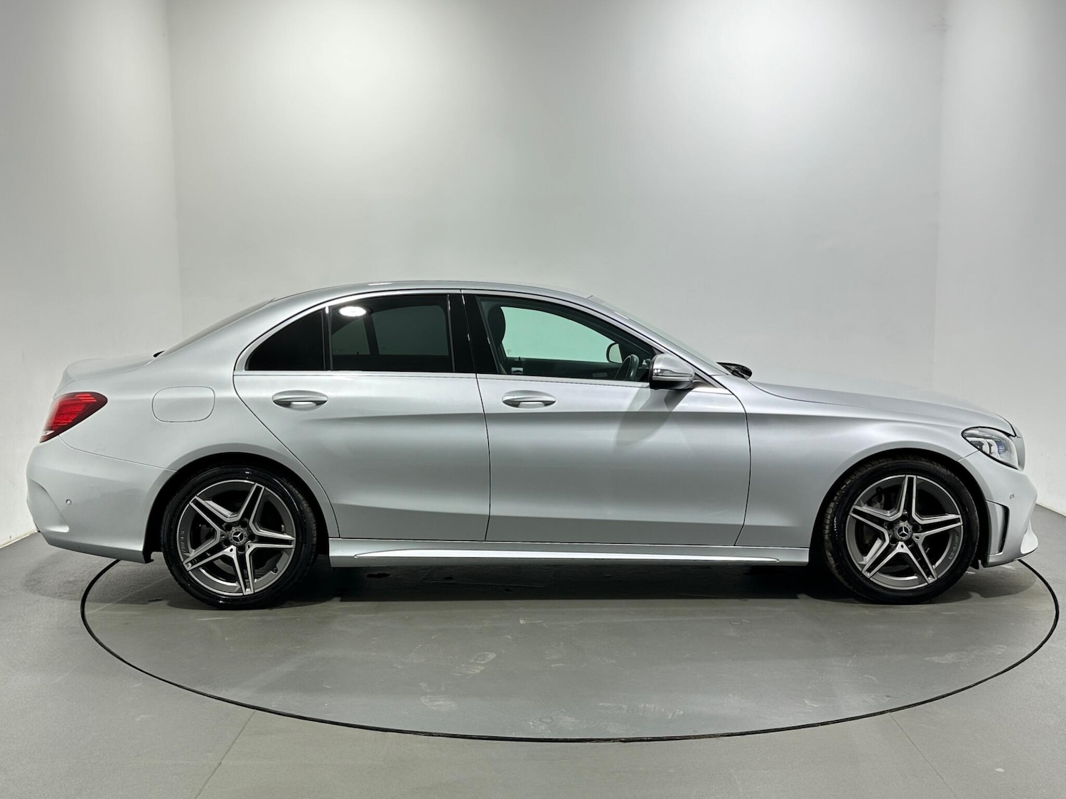 Used Mercedes-Benz C Class 2020 for sale - 77646364: Photo 9