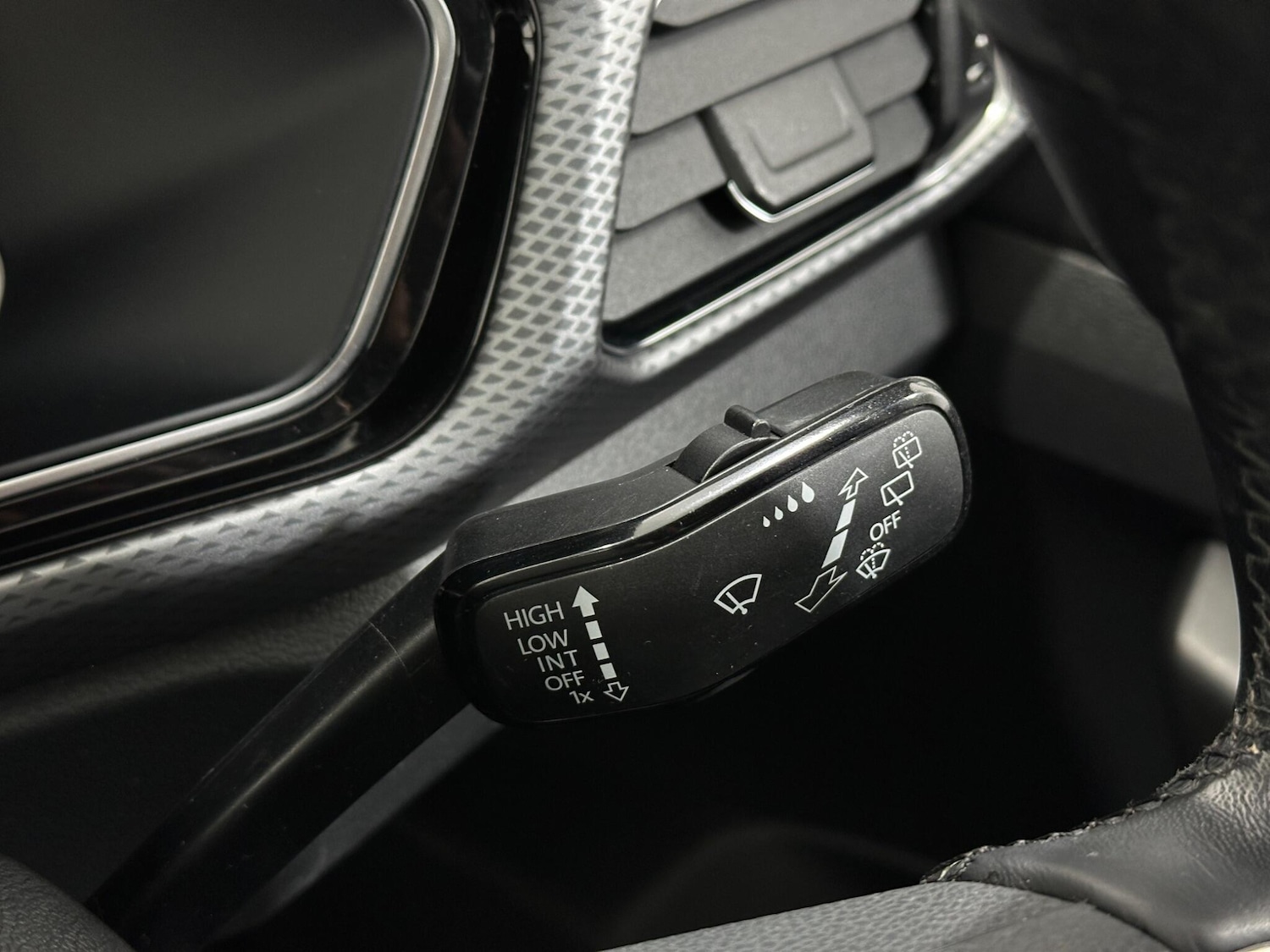 Used Volkswagen T-Cross 2021 for sale - 78101143: Photo 17