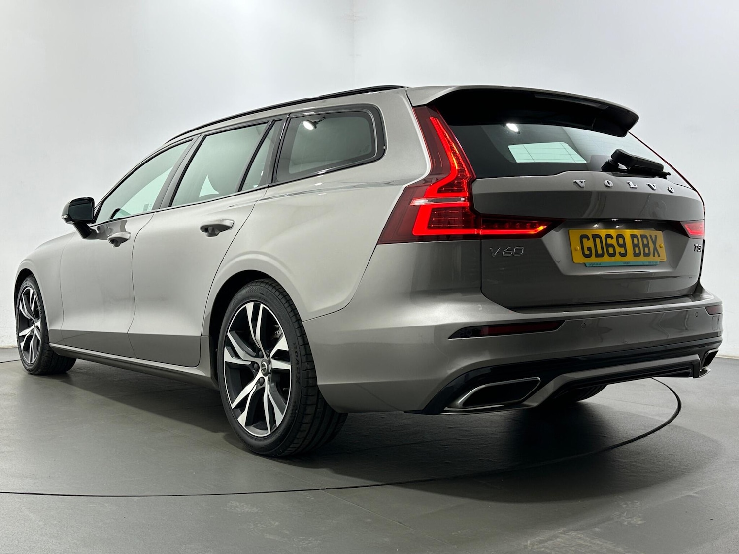 Used Volvo V60 2019 for sale - 78157452: Photo 48