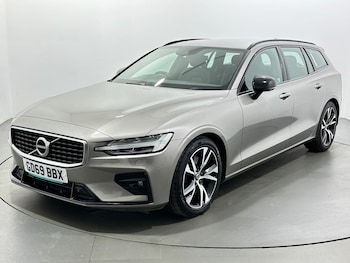 Used Volvo V60 2019 for sale - 78157452: Photo