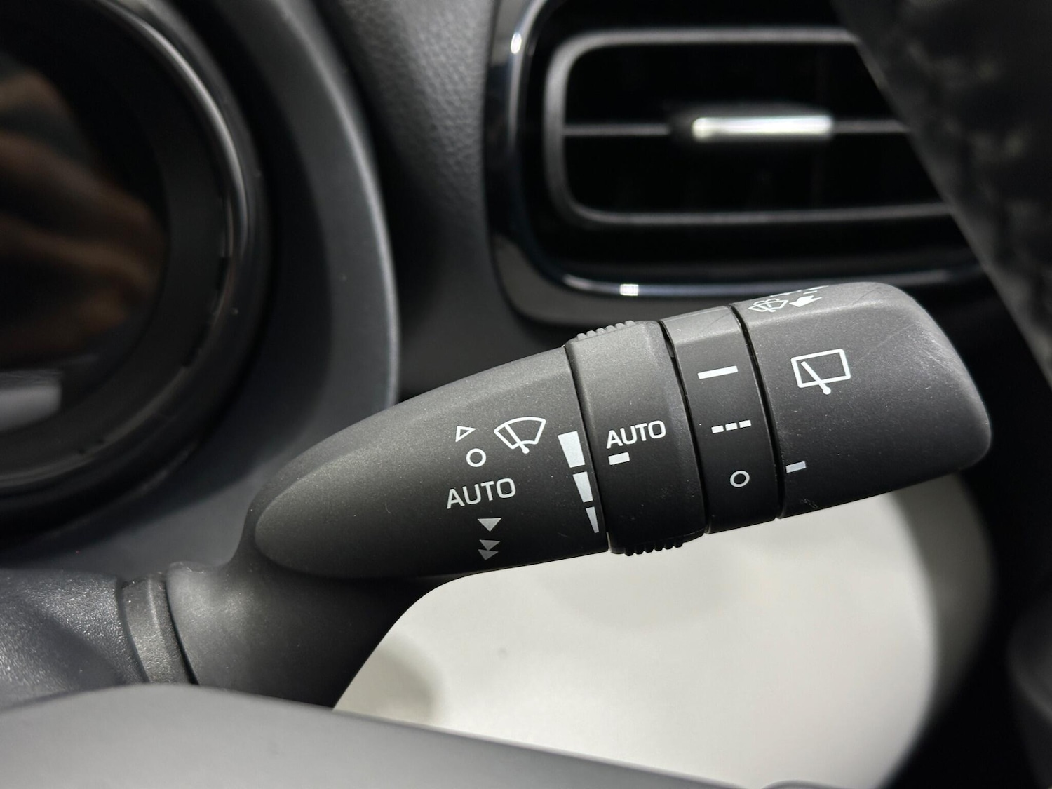 Used Toyota Yaris 2022 for sale - 76878586: Photo 15