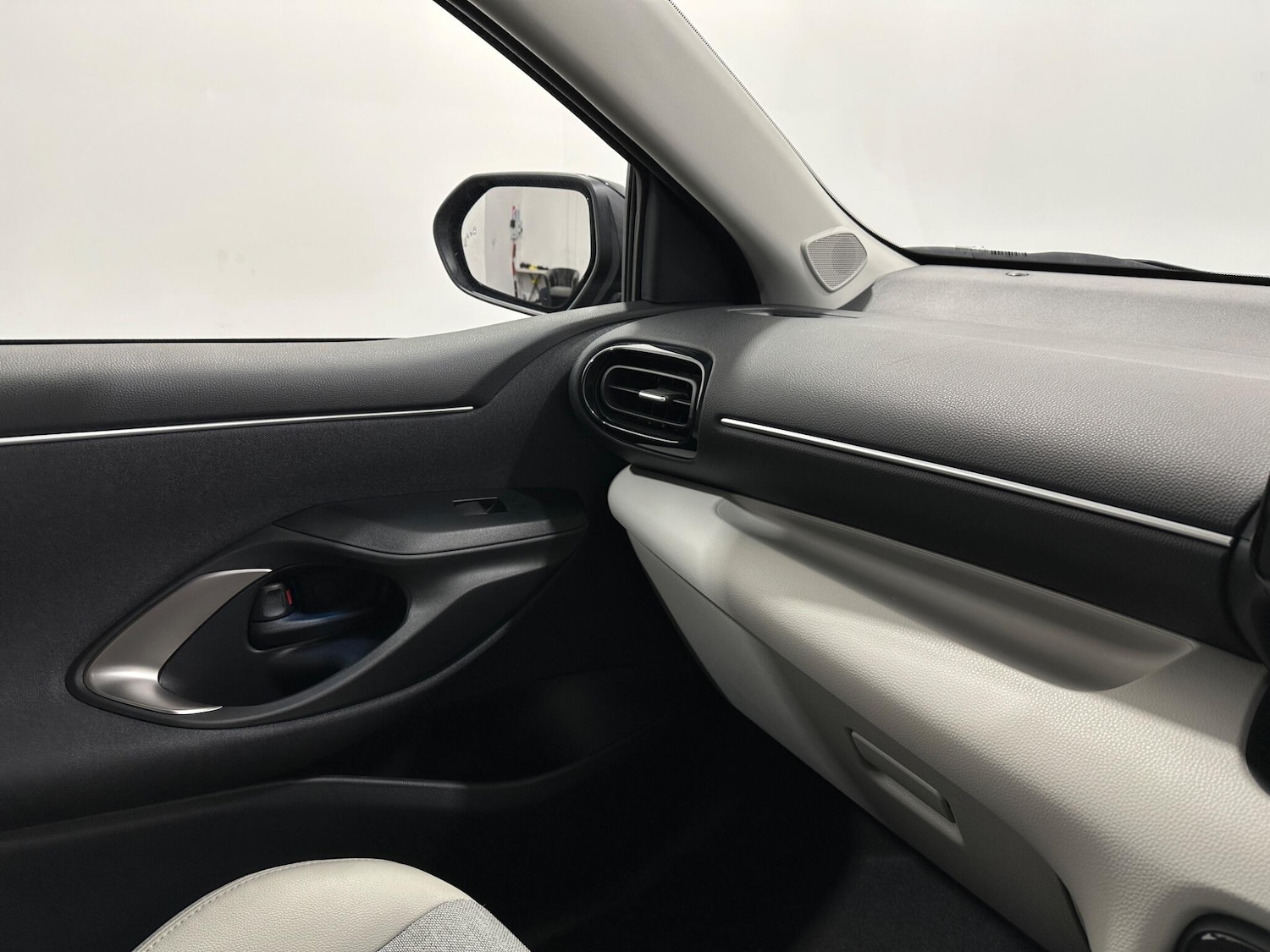 Used Toyota Yaris 2022 for sale - 76878586: Photo 23