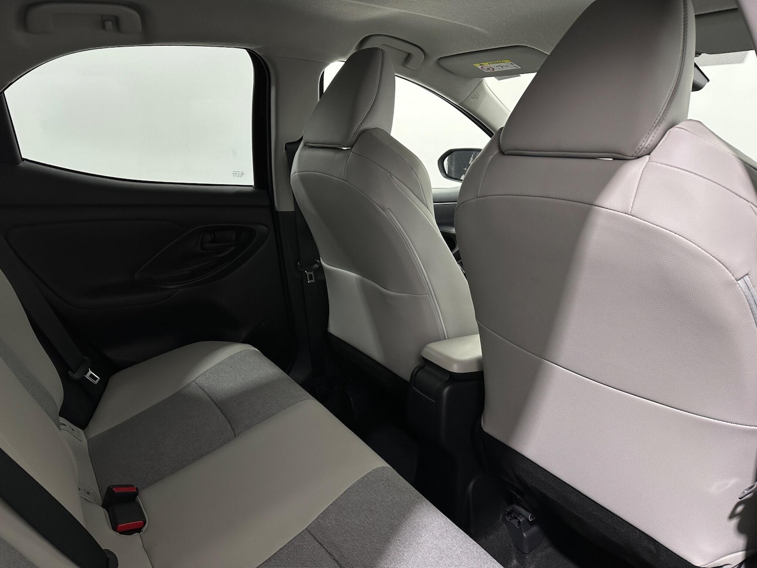 Used Toyota Yaris 2022 for sale - 76878586: Photo 36