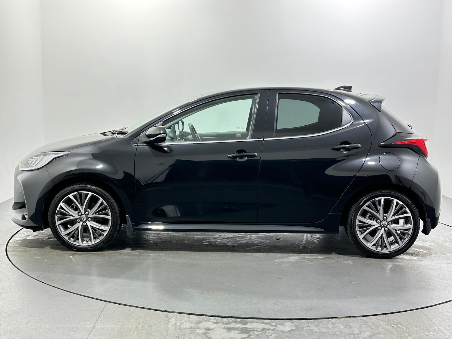 Used Toyota Yaris 2022 for sale - 76878586: Photo 5