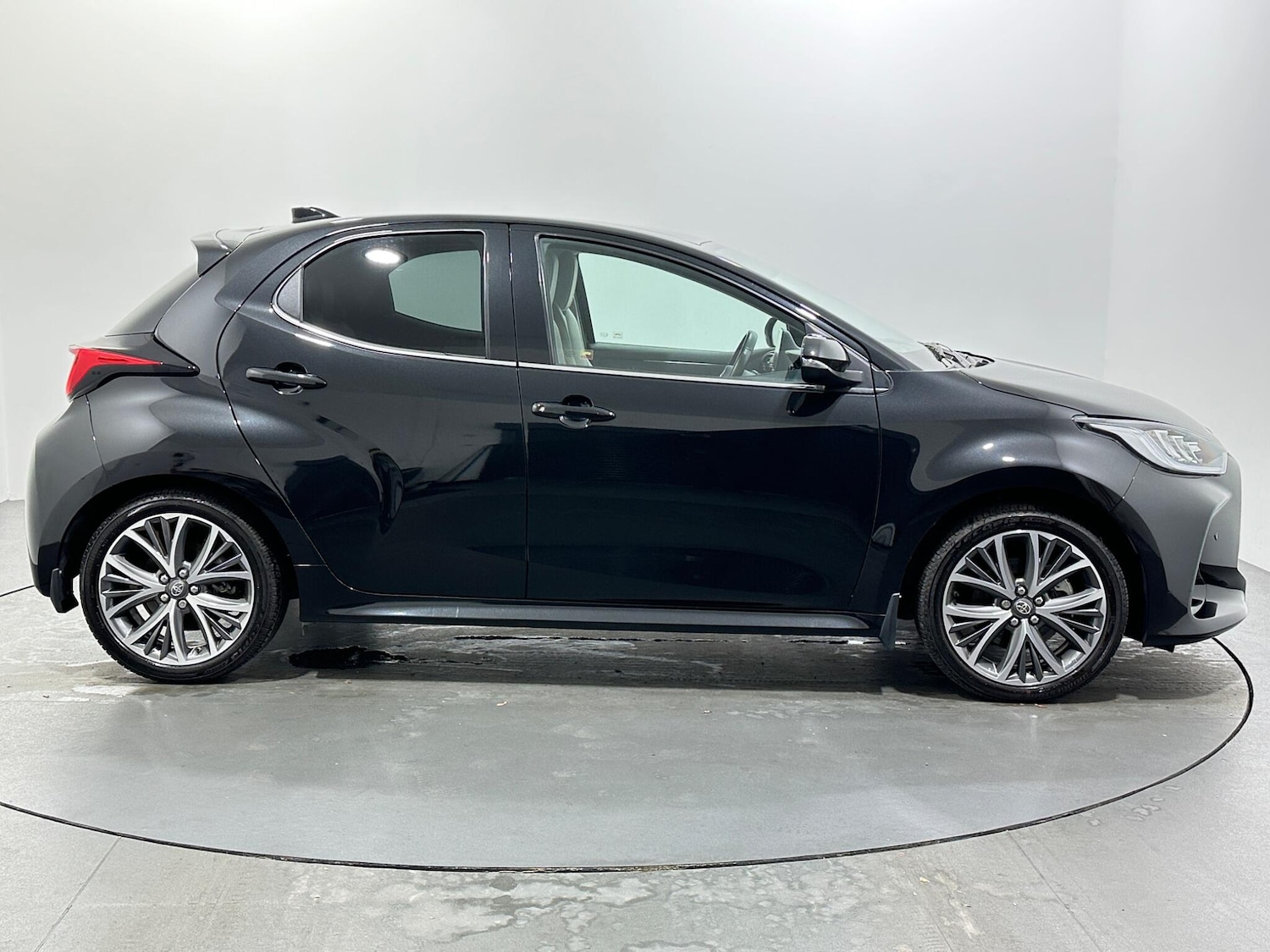 Used Toyota Yaris 2022 for sale - 76878586: Photo 9