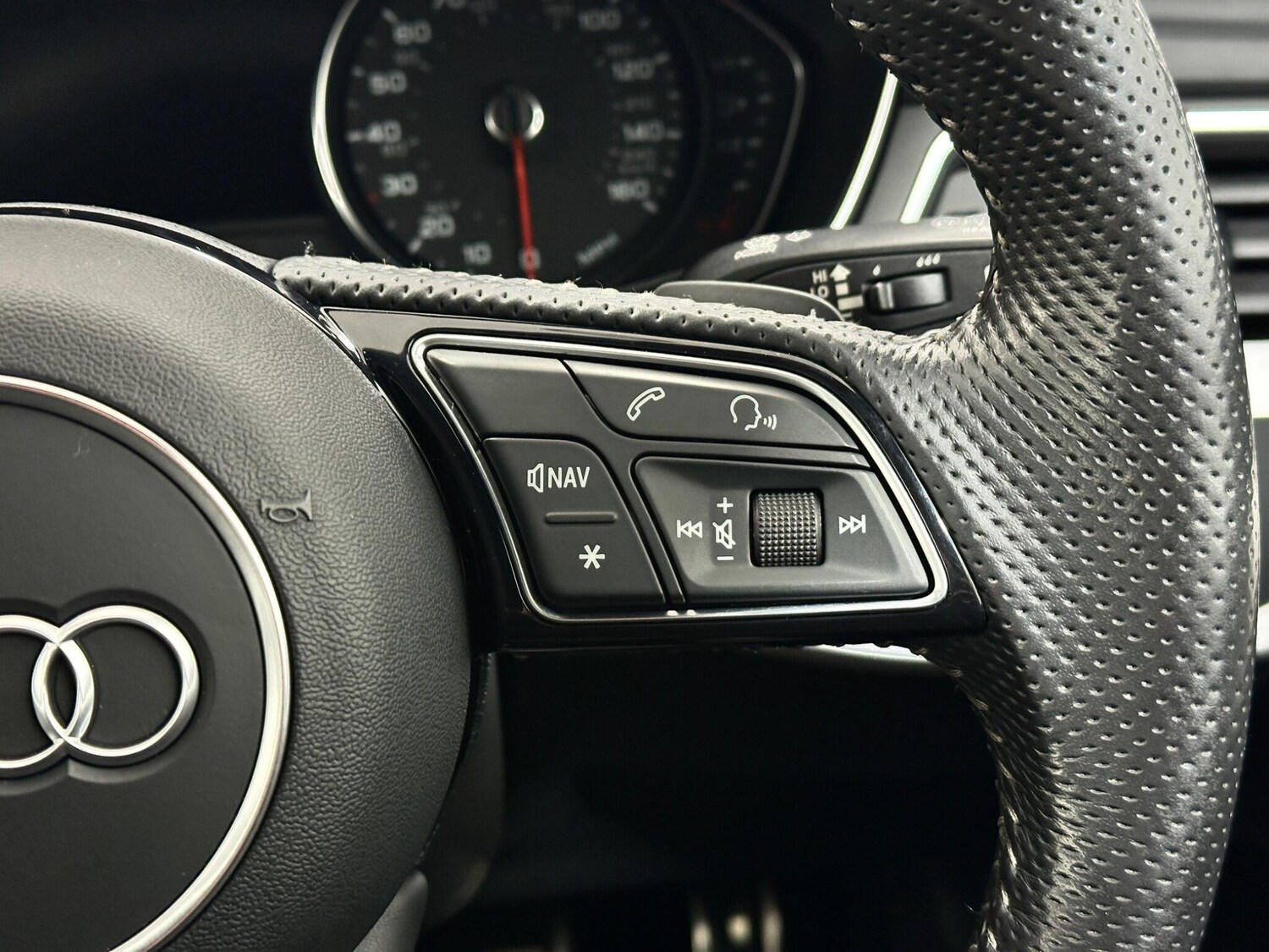 Used Audi A4 Avant for sale - 77784193: Photo 16