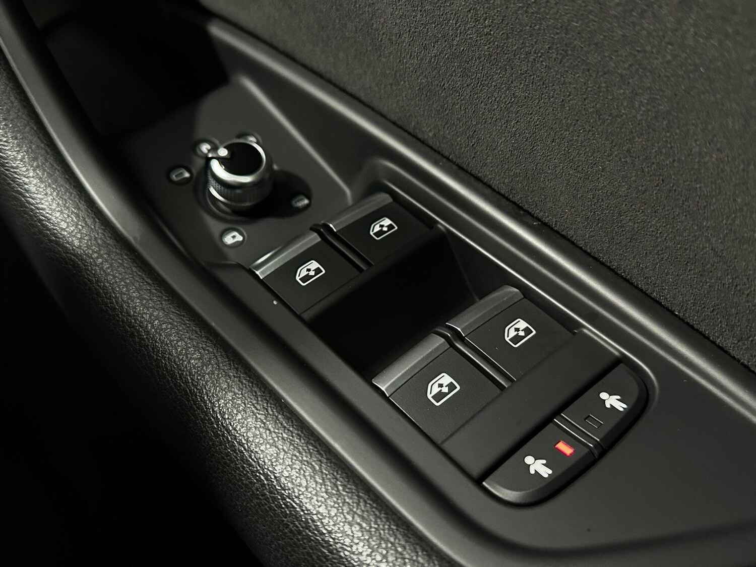 Used Audi A4 Avant for sale - 77784193: Photo 19