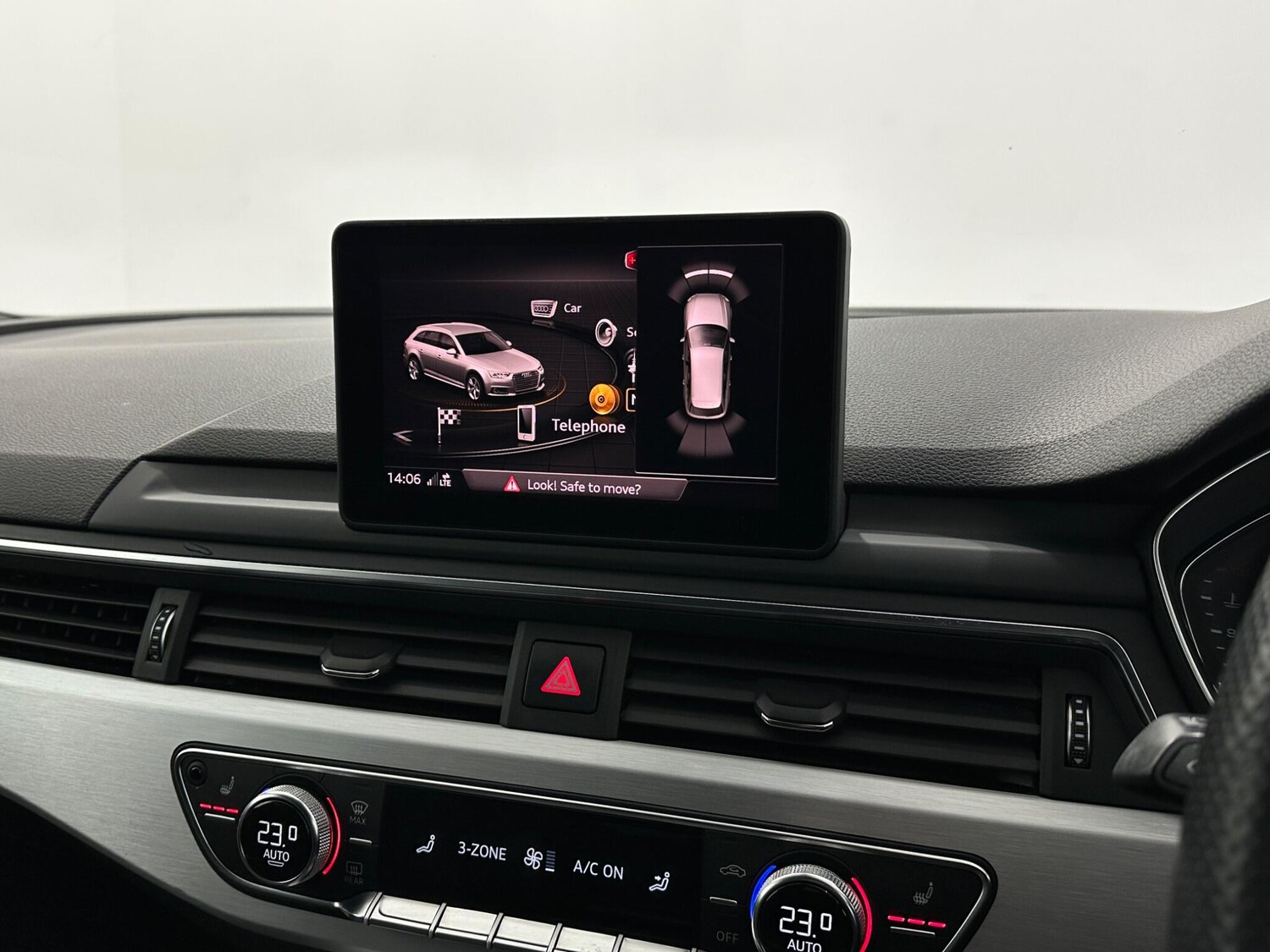 Used Audi A4 Avant for sale - 77784193: Photo 24