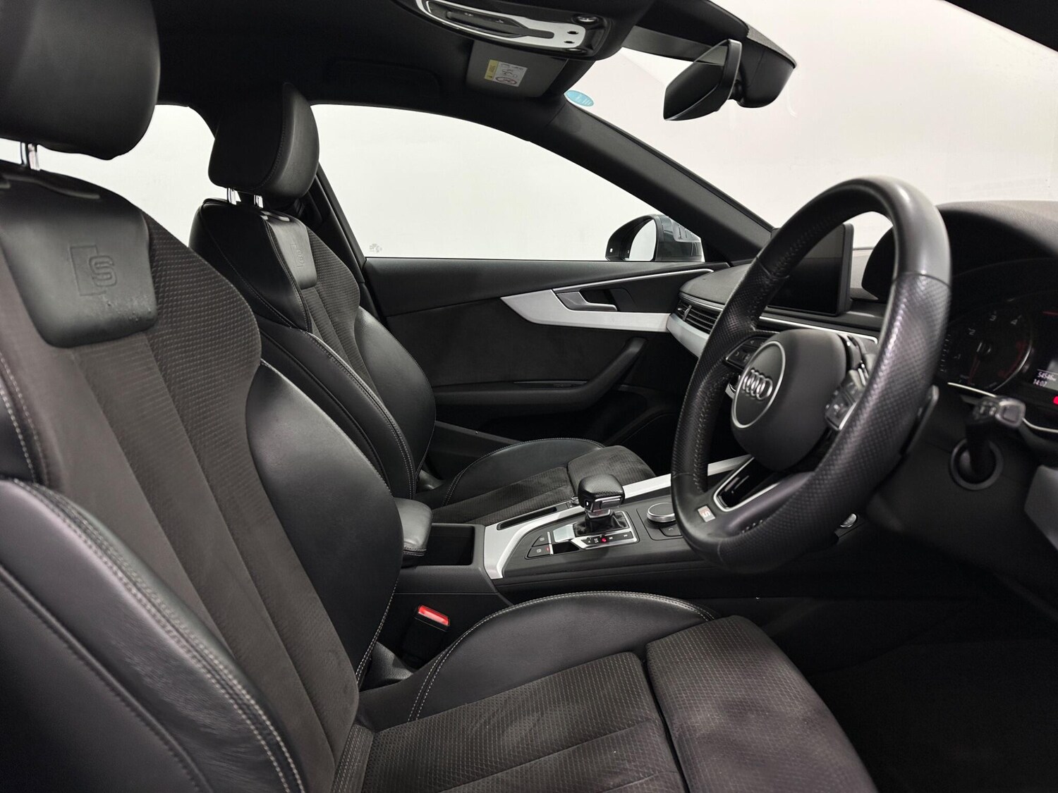 Used Audi A4 Avant for sale - 77784193: Photo 32