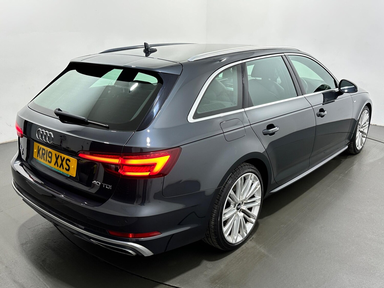 Used Audi A4 Avant for sale - 77784193: Photo 53