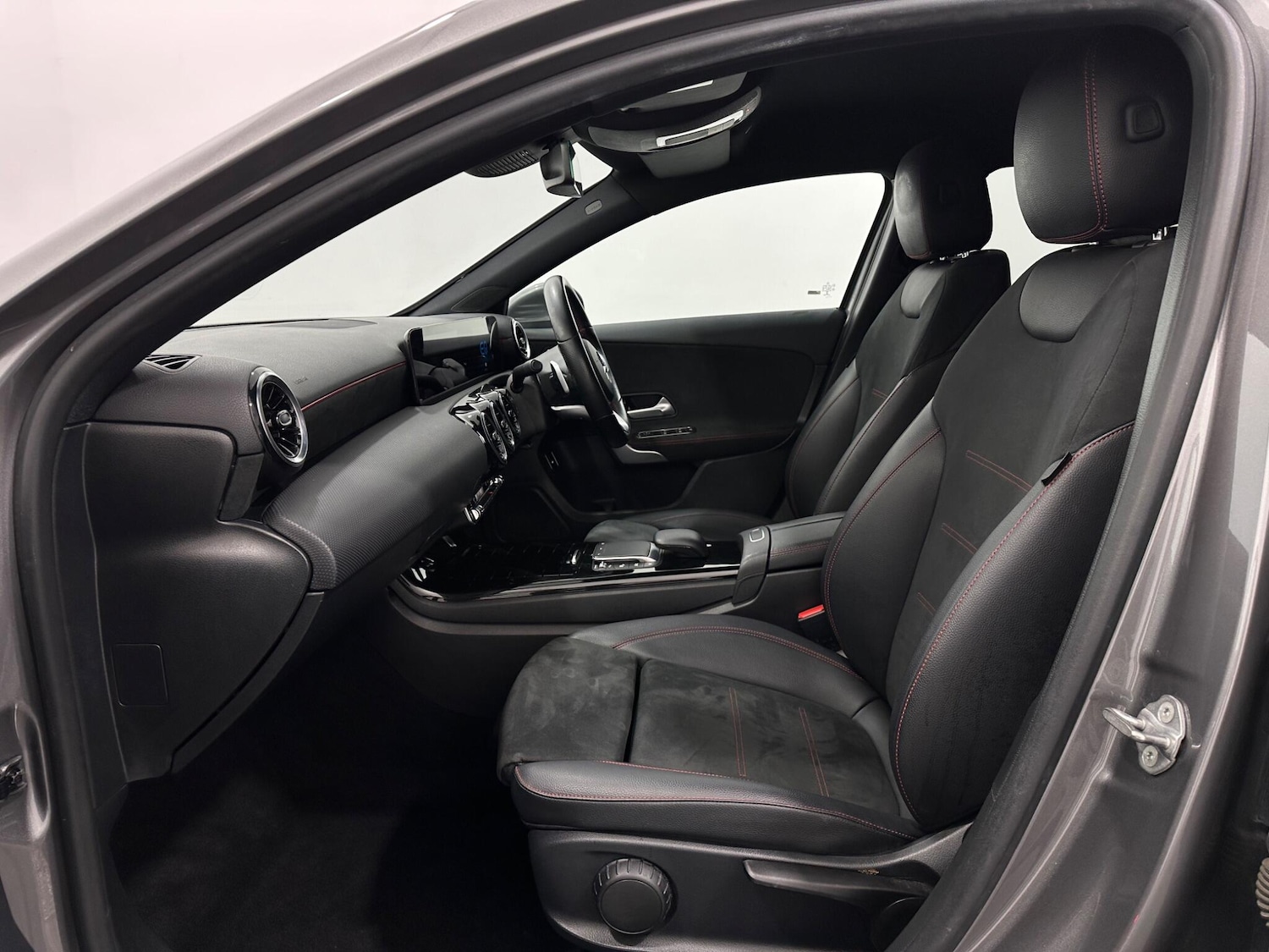 Used Mercedes-Benz A-Class 2021 for sale - 77016335: Photo 35