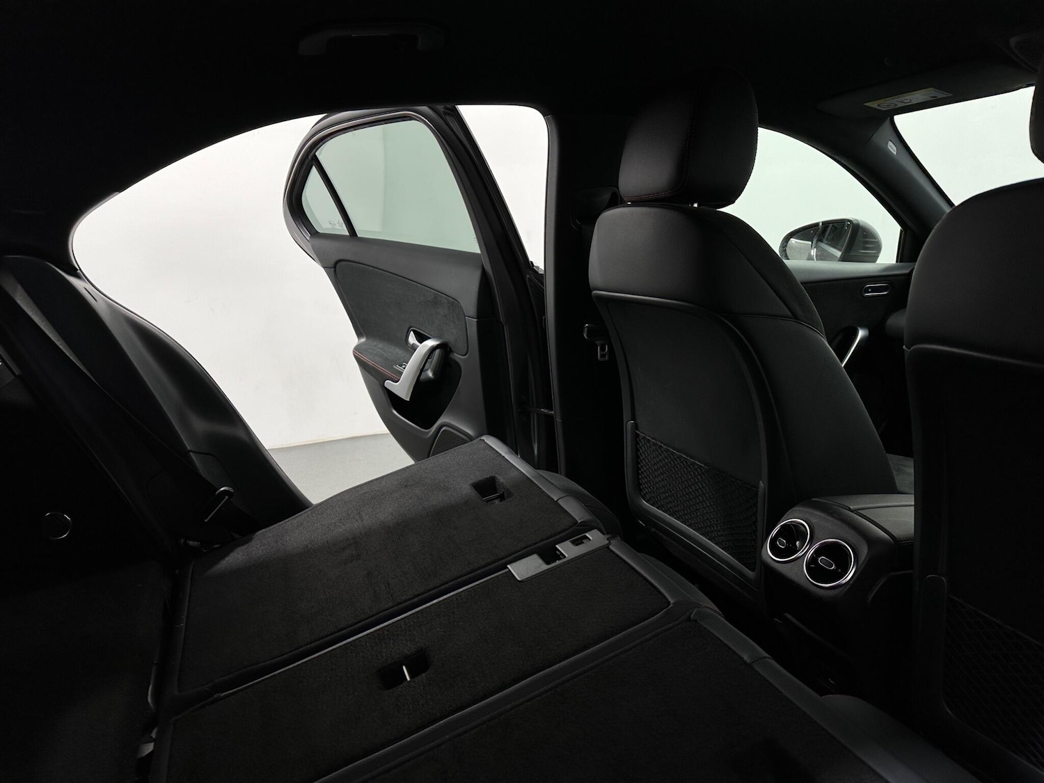 Used Mercedes-Benz A-Class 2021 for sale - 77016335: Photo 47