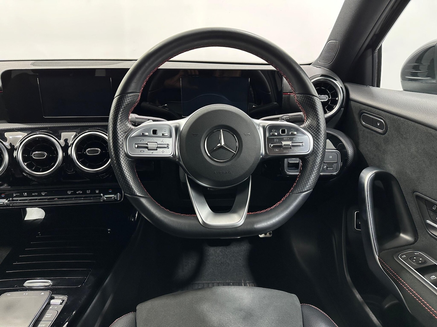 Used Mercedes-Benz A-Class for sale - 77977696: Photo 13