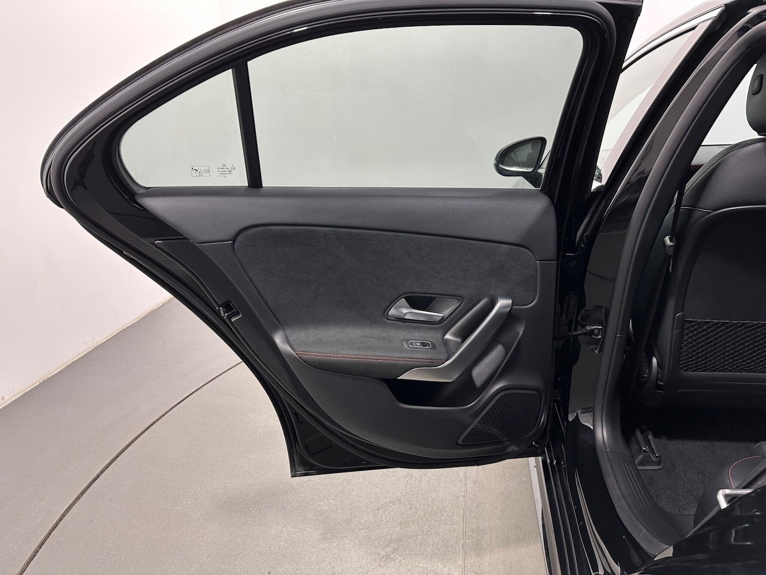 Used Mercedes-Benz A-Class for sale - 77977696: Photo 41