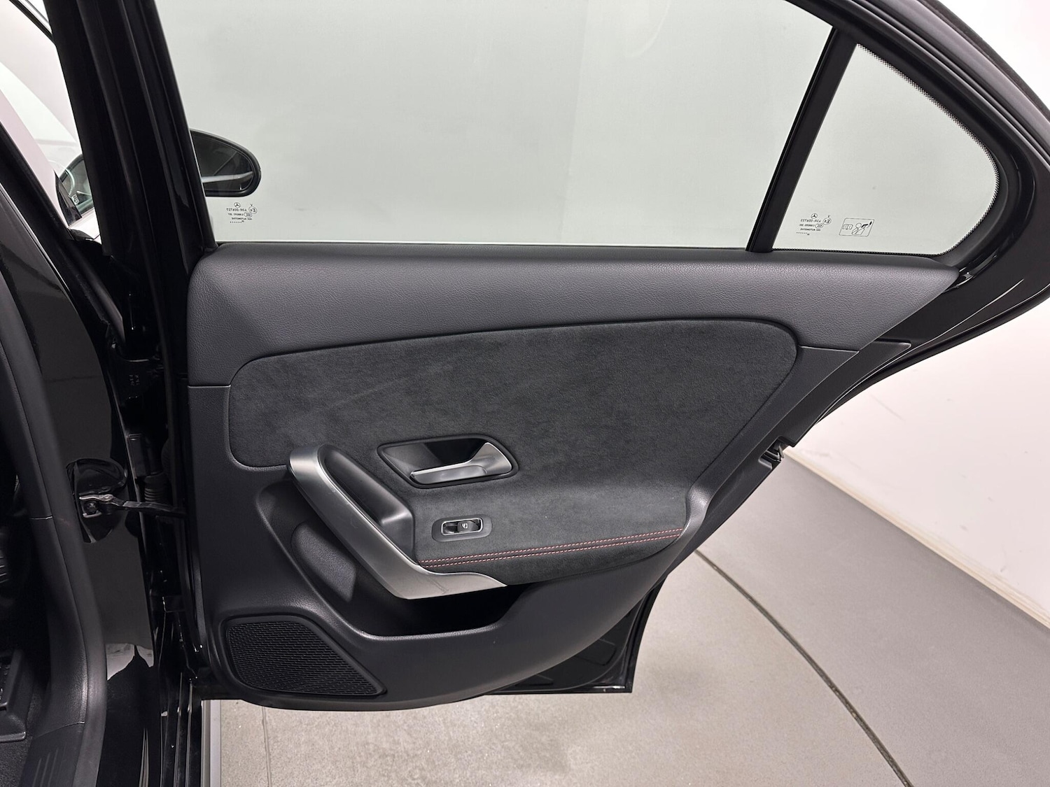 Used Mercedes-Benz A-Class for sale - 77977696: Photo 44