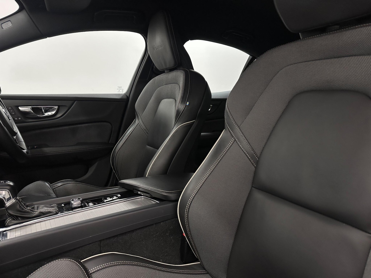 Used Volvo S60 2019 for sale - 77565025: Photo 40