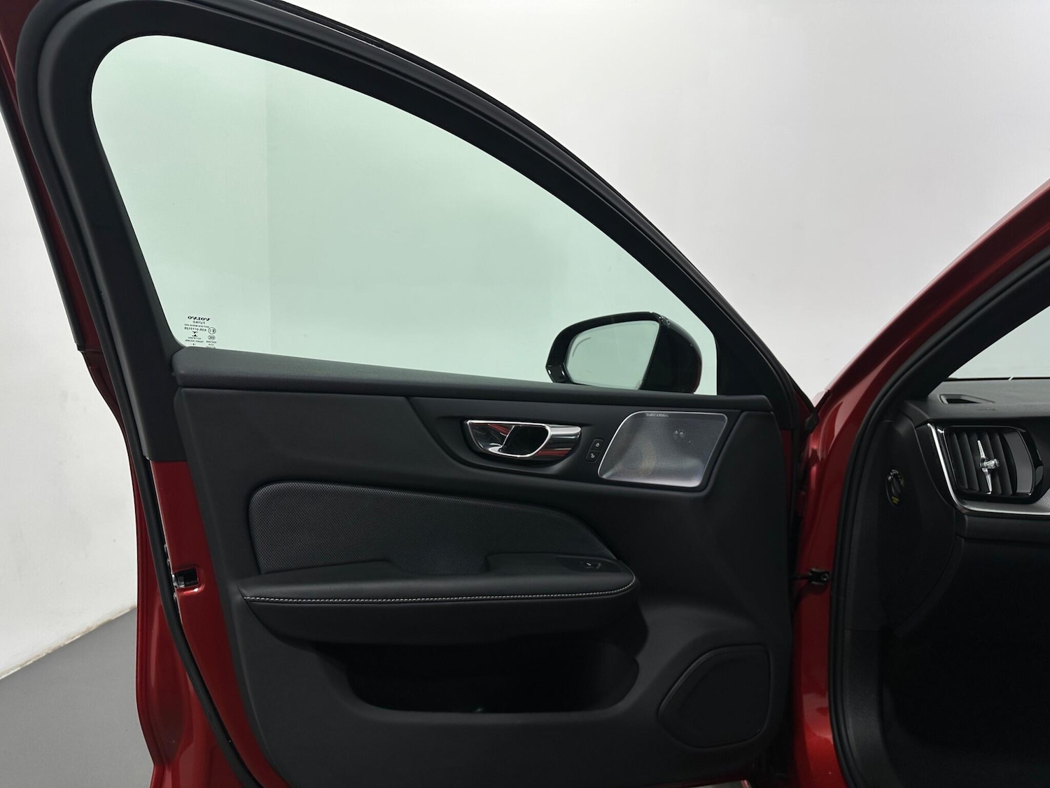 Used Volvo S60 2019 for sale - 77565025: Photo 42