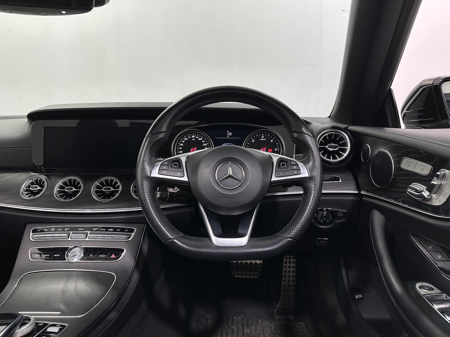 Used Mercedes-Benz E Class 2018 for sale - 77097992: Photo 12