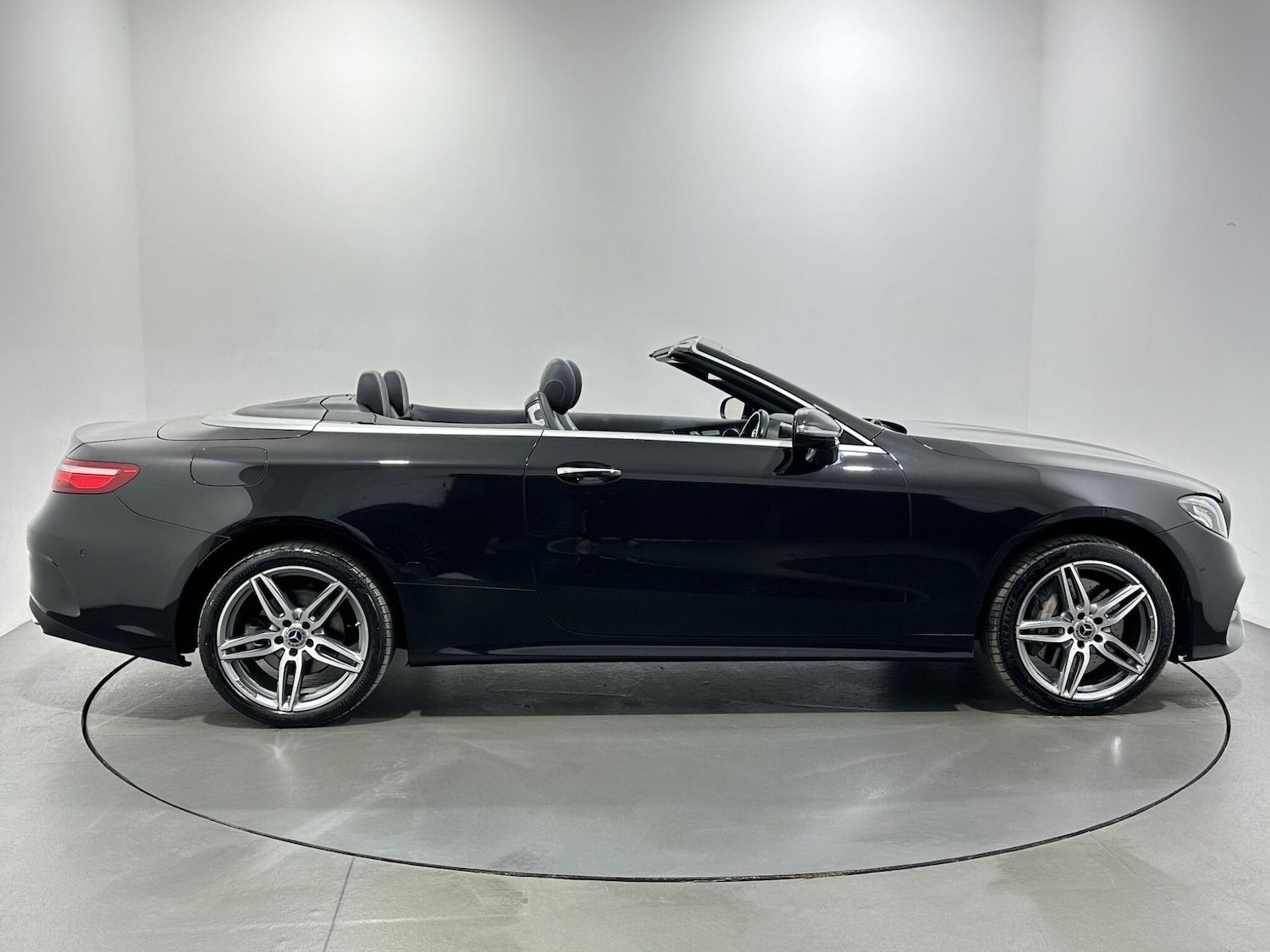 Used Mercedes-Benz E Class 2018 for sale - 77097992: Photo 9