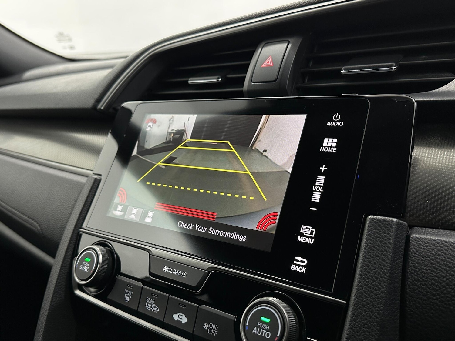 Used Honda Civic 2018 for sale - 76913321: Photo 22