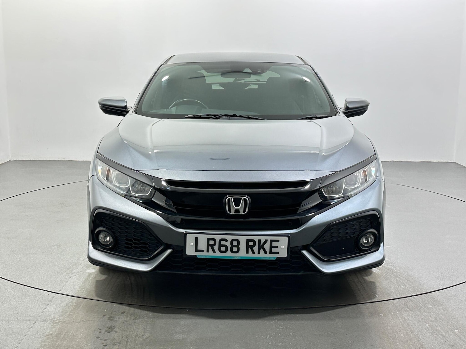 Used Honda Civic 2018 for sale - 76913321: Photo 3