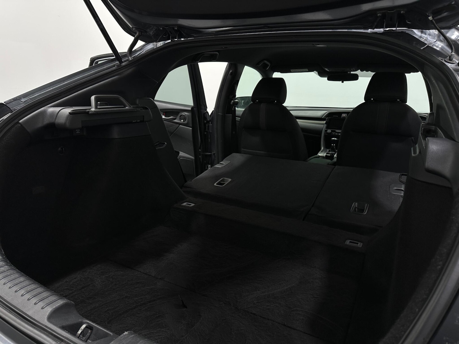 Used Honda Civic 2018 for sale - 76913321: Photo 40