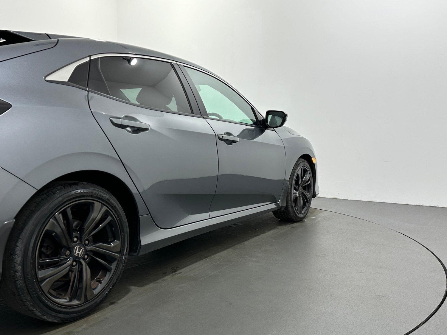 Used Honda Civic 2018 for sale - 76913321: Photo 44