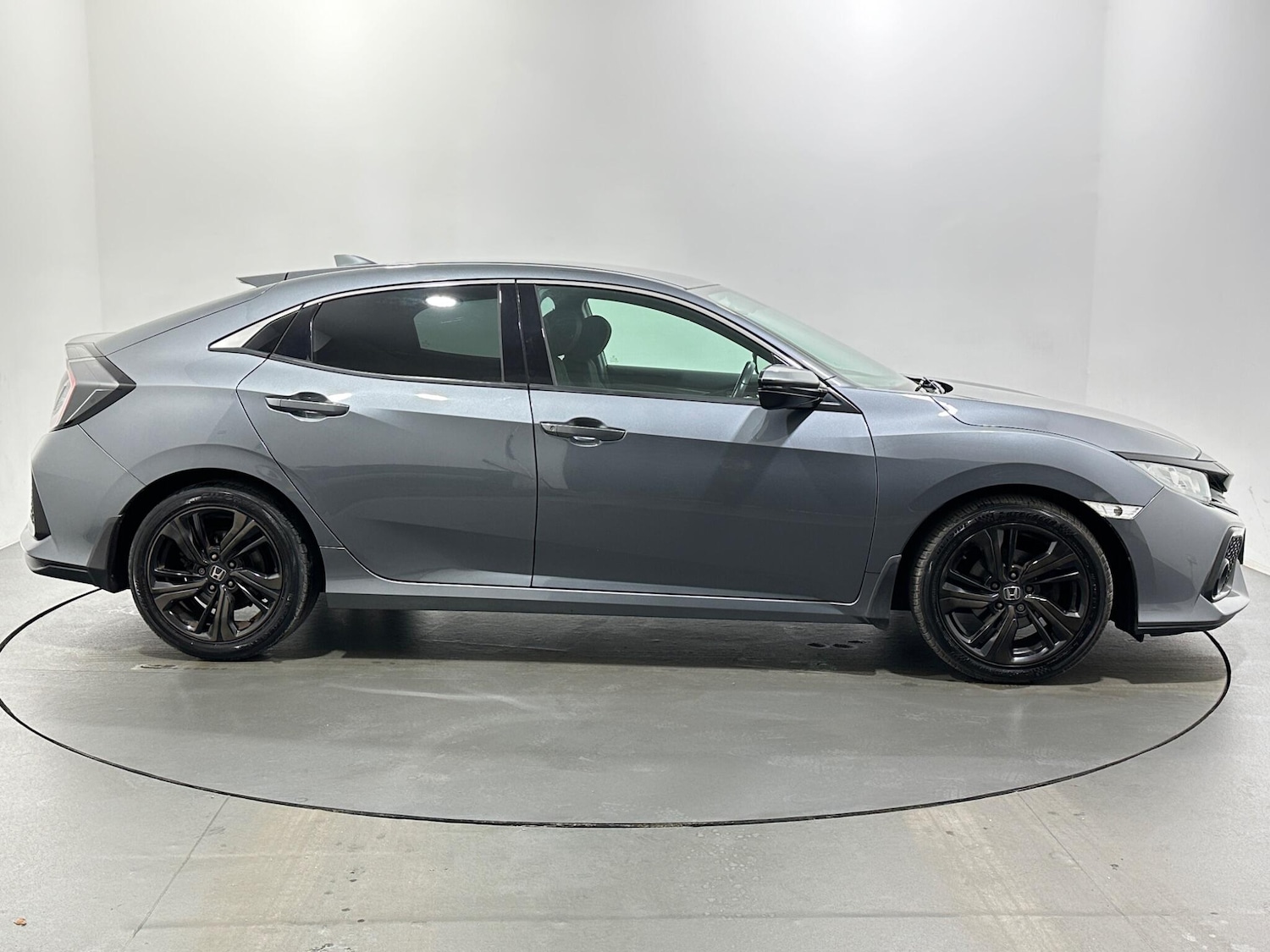Used Honda Civic 2018 for sale - 76913321: Photo 9