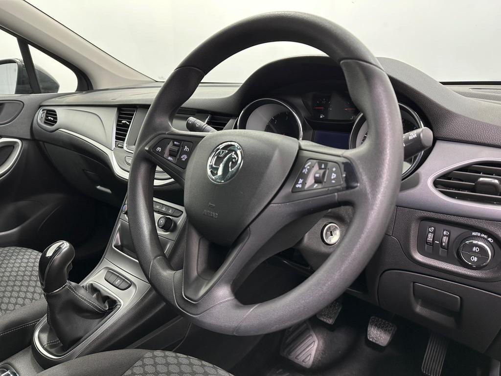 Used Vauxhall Astra 2025 for sale - 76878667: Photo 10