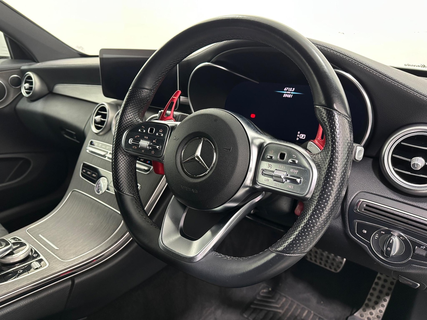 Used Mercedes-Benz C Class 2018 for sale - 76878459: Photo 10