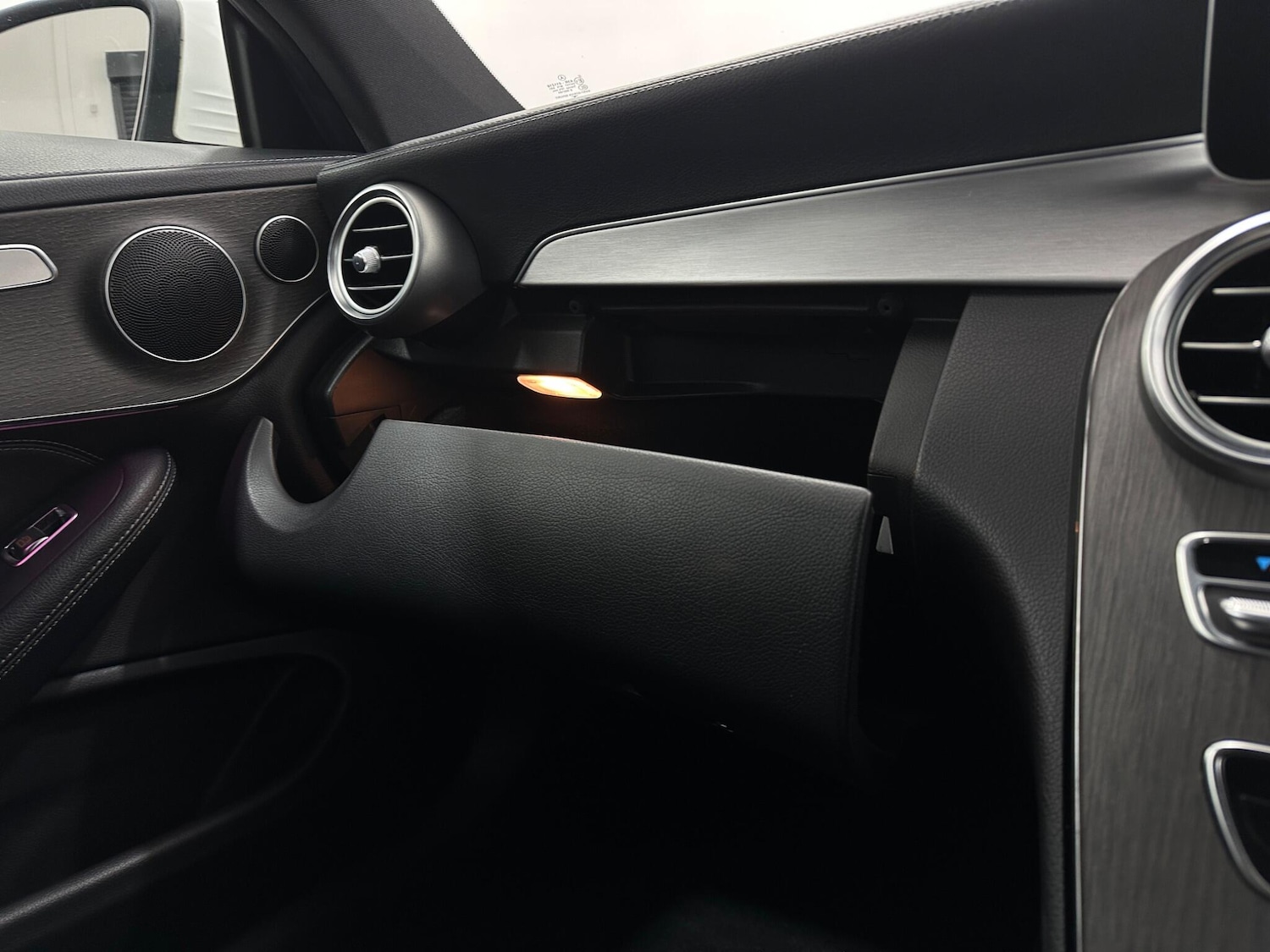 Used Mercedes-Benz C Class 2018 for sale - 76878459: Photo 26