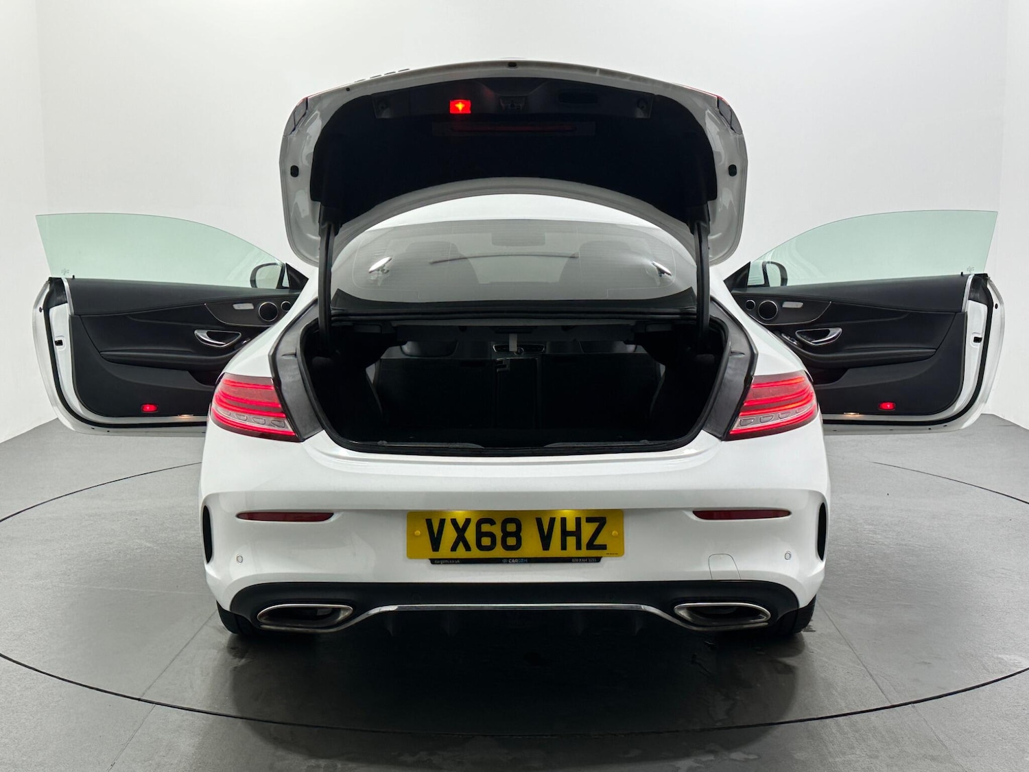 Used Mercedes-Benz C Class 2018 for sale - 76878459: Photo 38