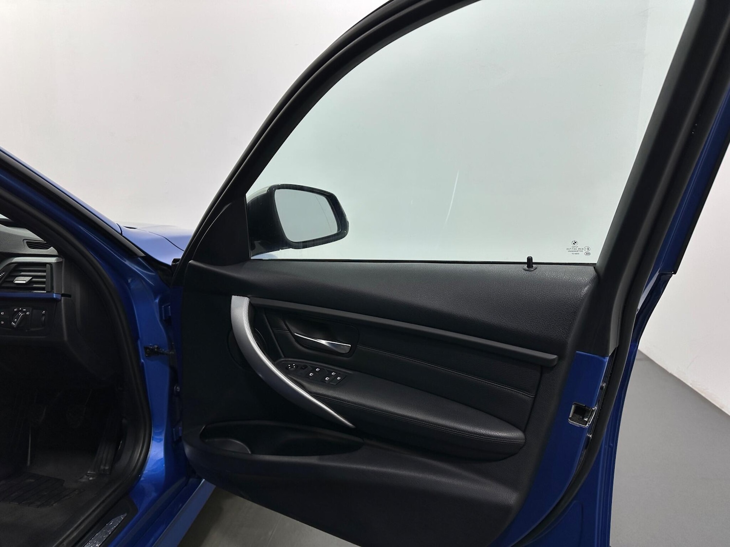 Used BMW 3 Series 2013 for sale - 76965383: Photo 31