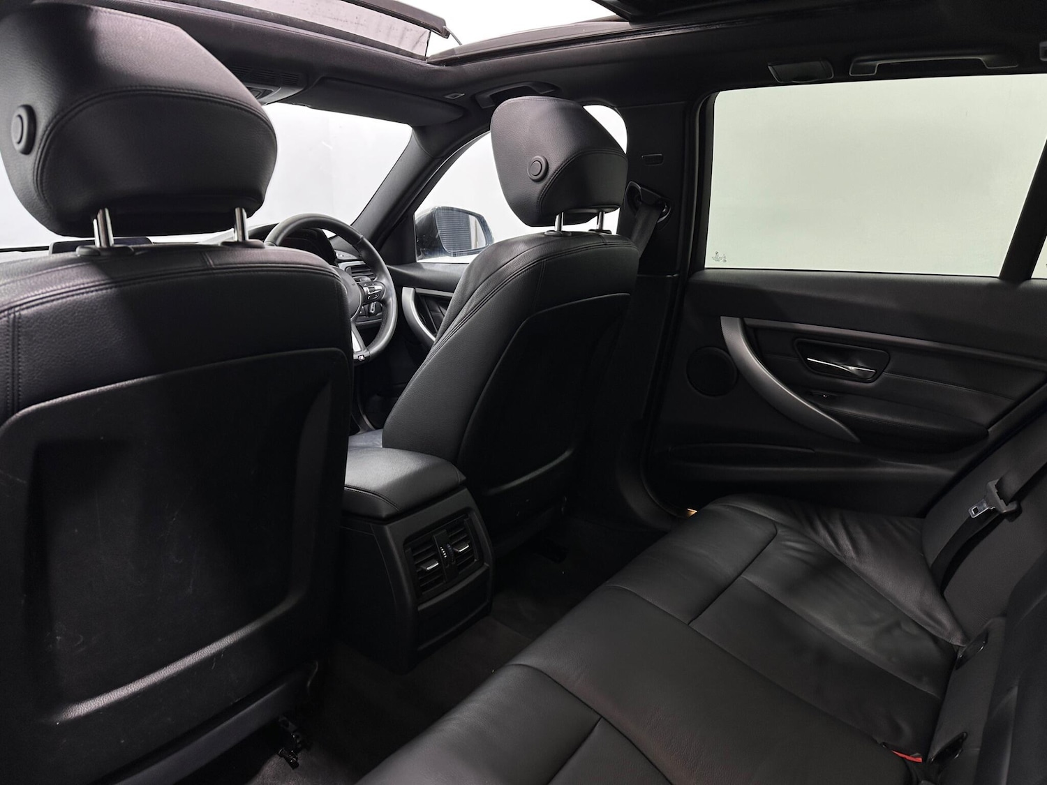 Used BMW 3 Series 2013 for sale - 76965383: Photo 36