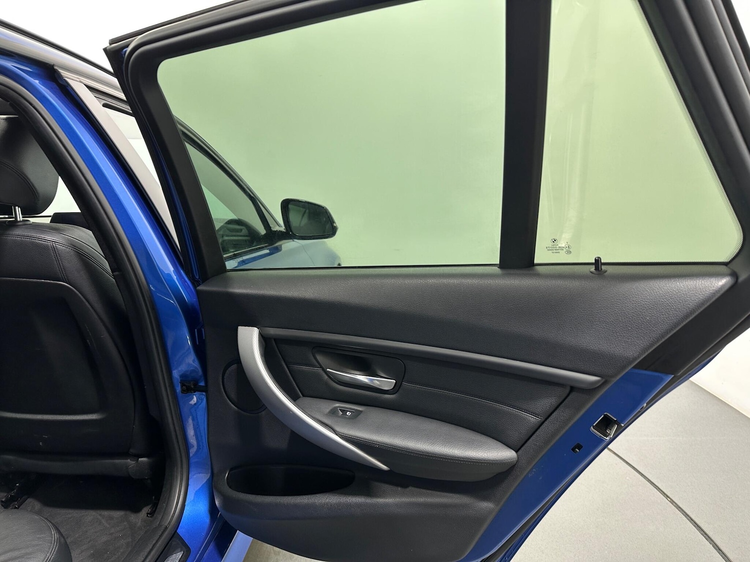 Used BMW 3 Series 2013 for sale - 76965383: Photo 41