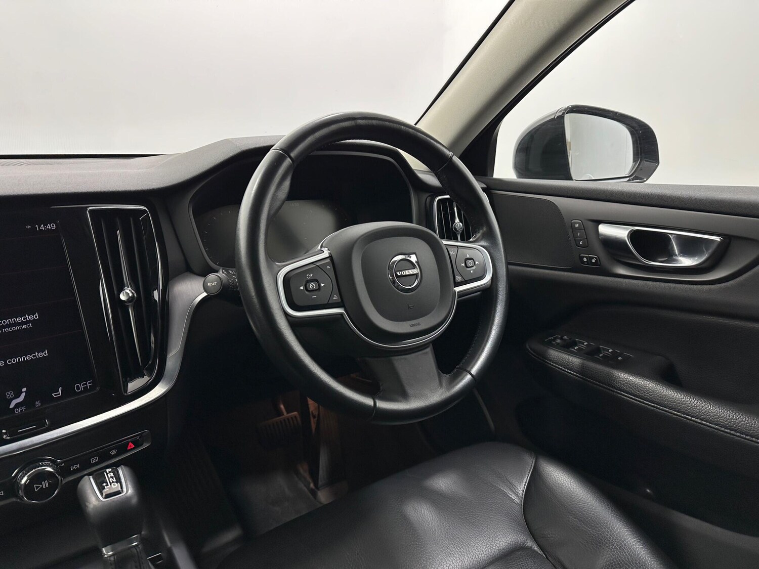 Used Volvo V60 2020 for sale - 77497109: Photo 11