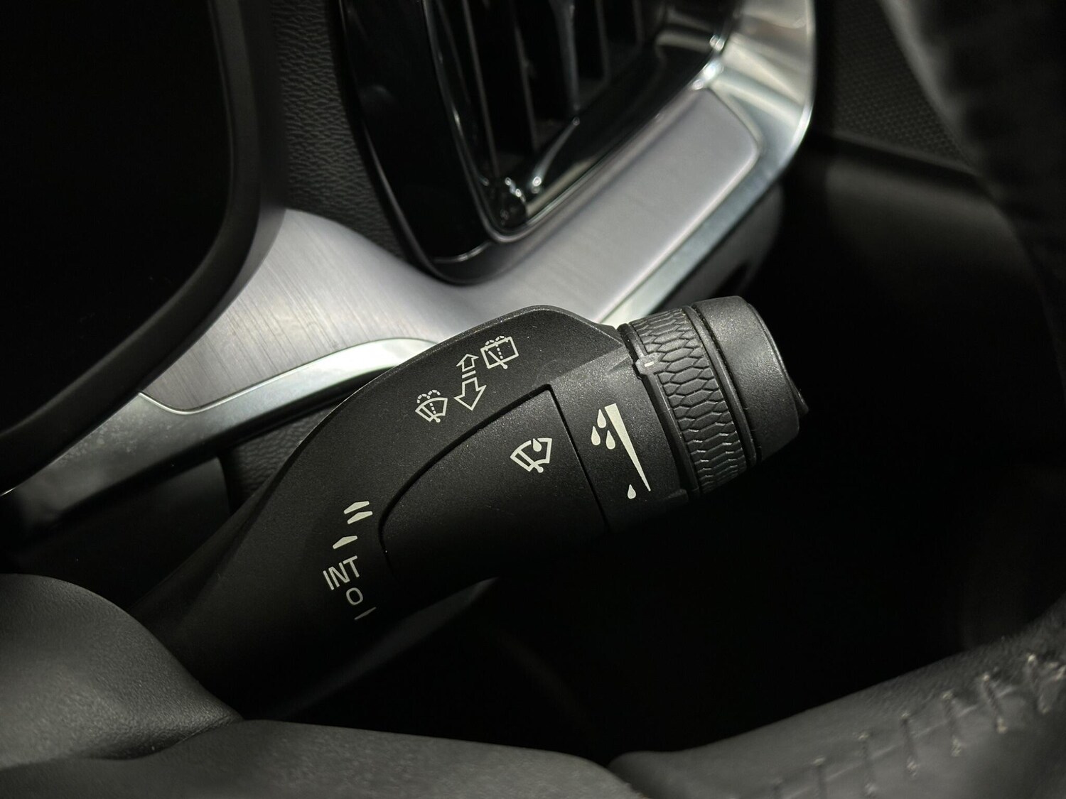 Used Volvo V60 2020 for sale - 77497109: Photo 17