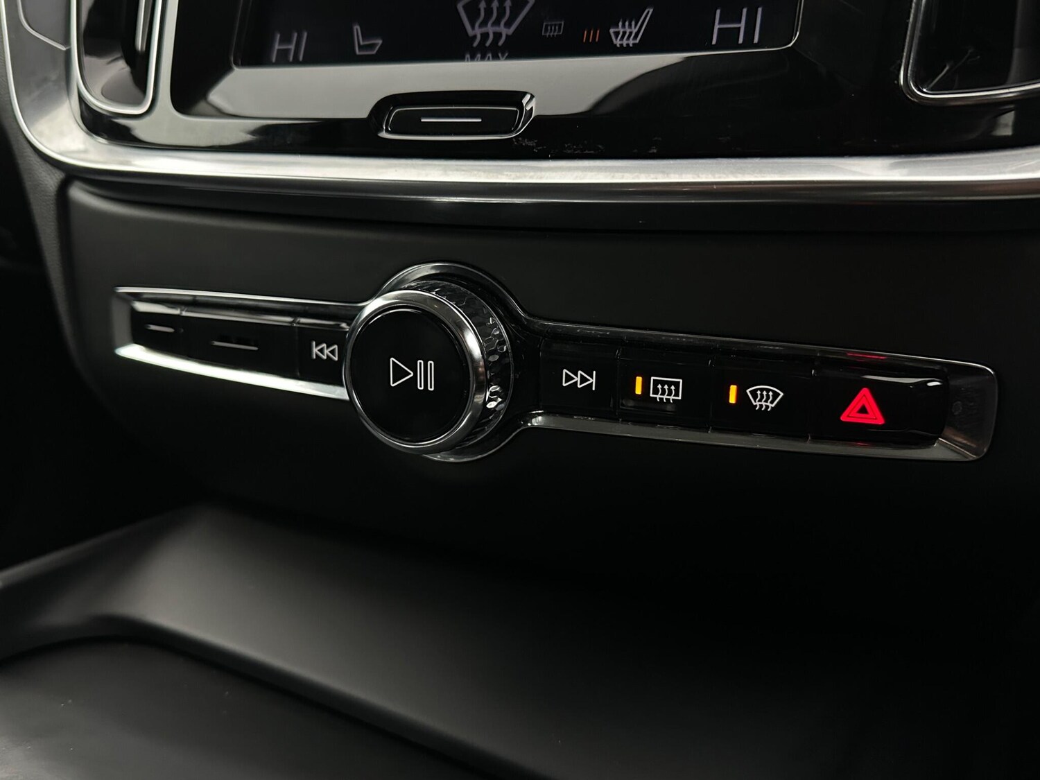 Used Volvo V60 2020 for sale - 77497109: Photo 21