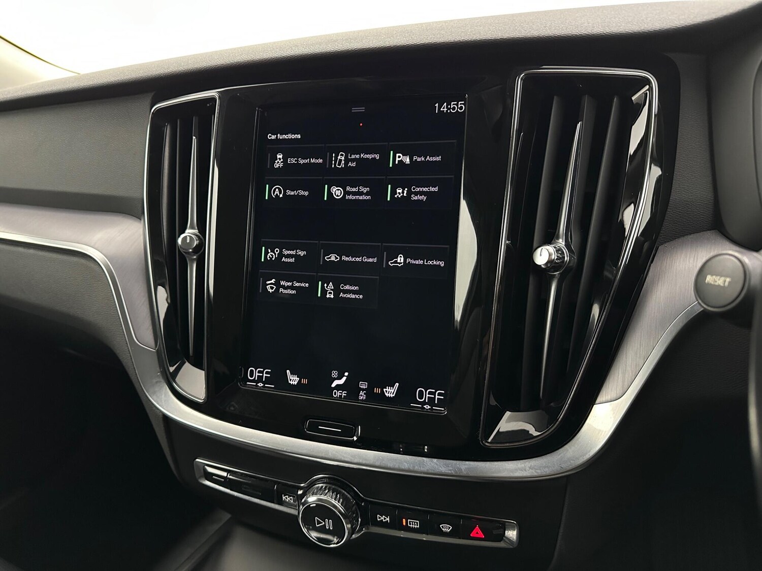 Used Volvo V60 2020 for sale - 77497109: Photo 26