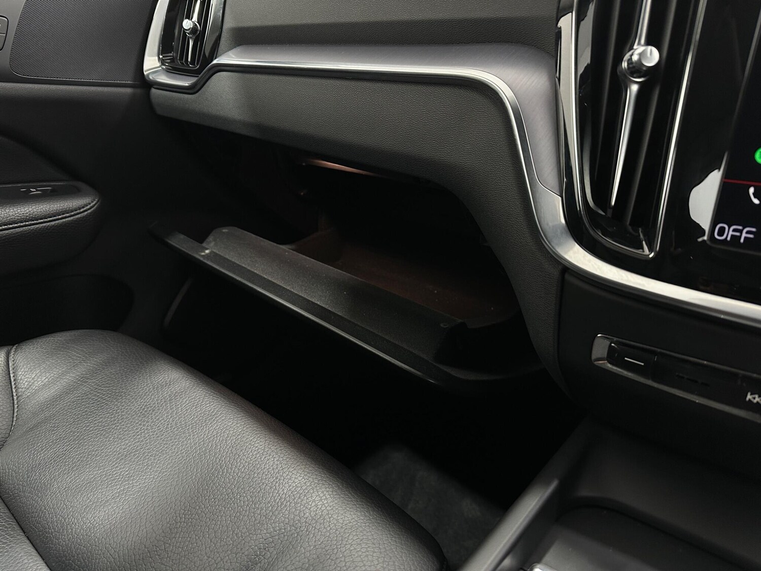 Used Volvo V60 2020 for sale - 77497109: Photo 28