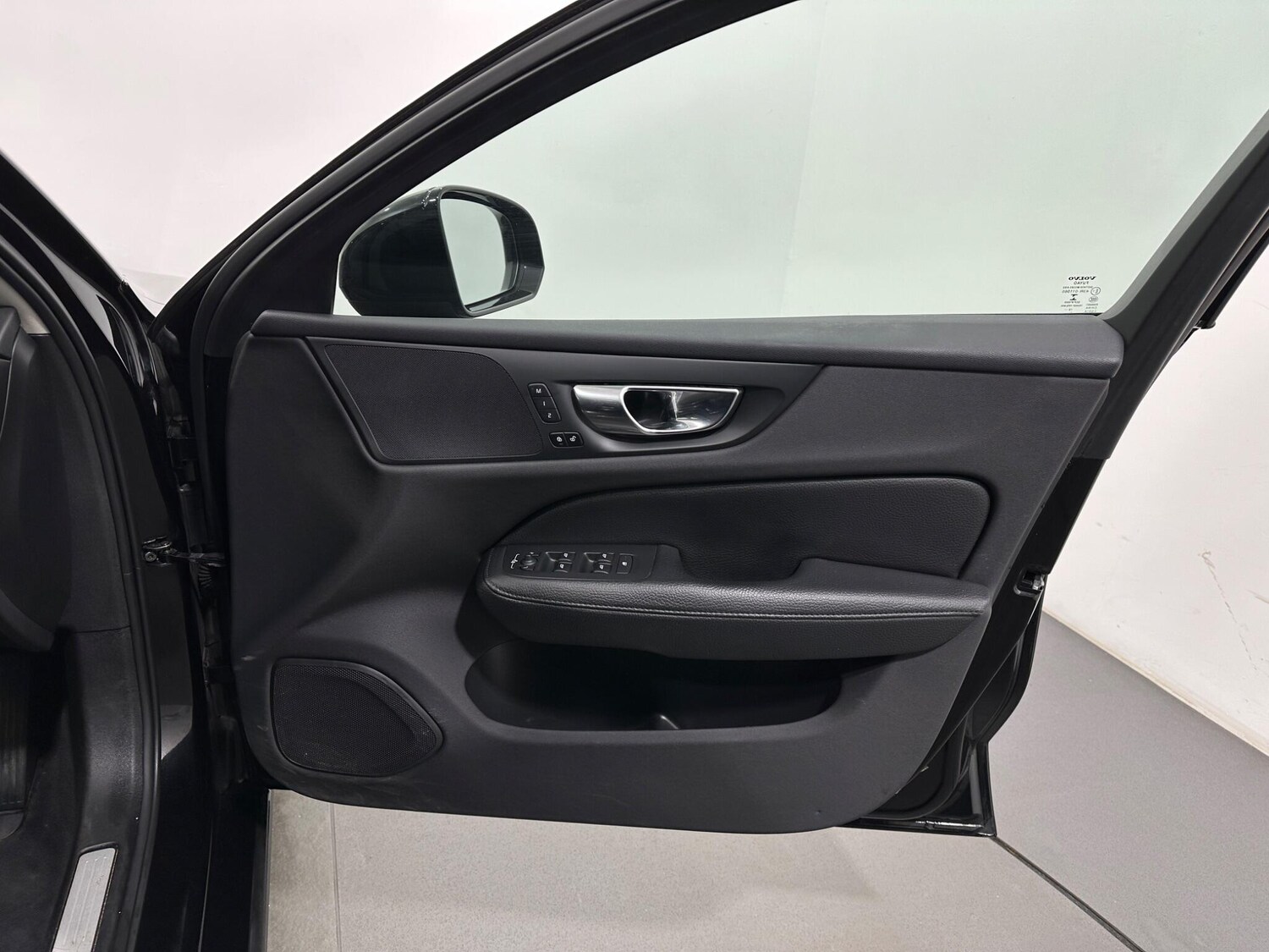 Used Volvo V60 2020 for sale - 77497109: Photo 34