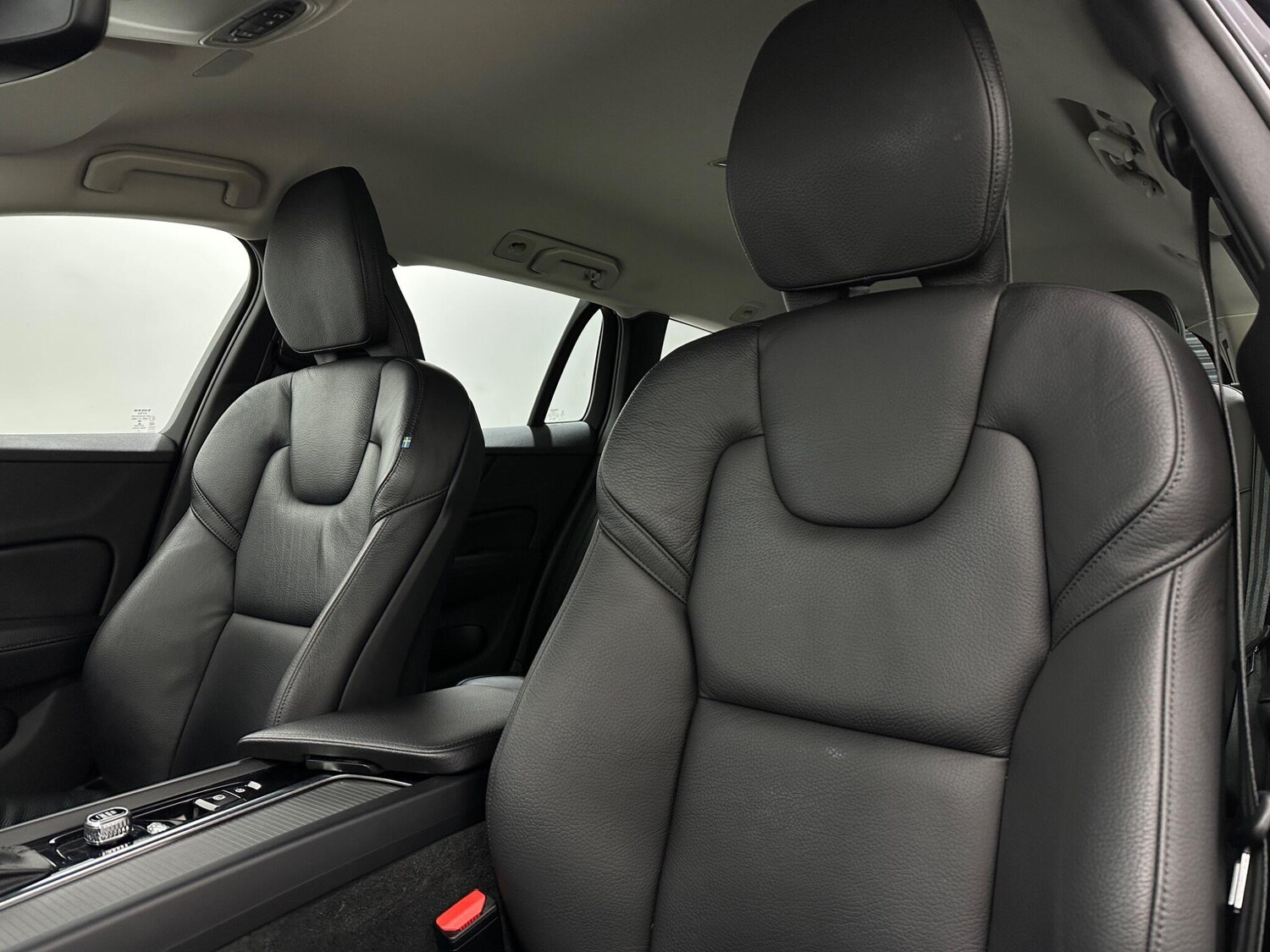 Used Volvo V60 2020 for sale - 77497109: Photo 36