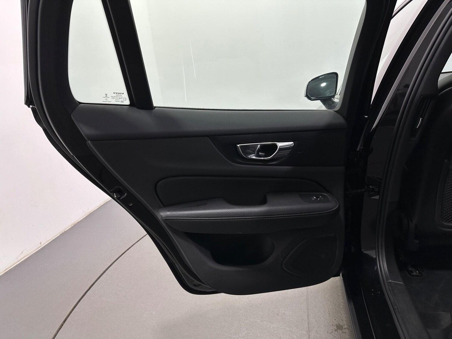 Used Volvo V60 2020 for sale - 77497109: Photo 40