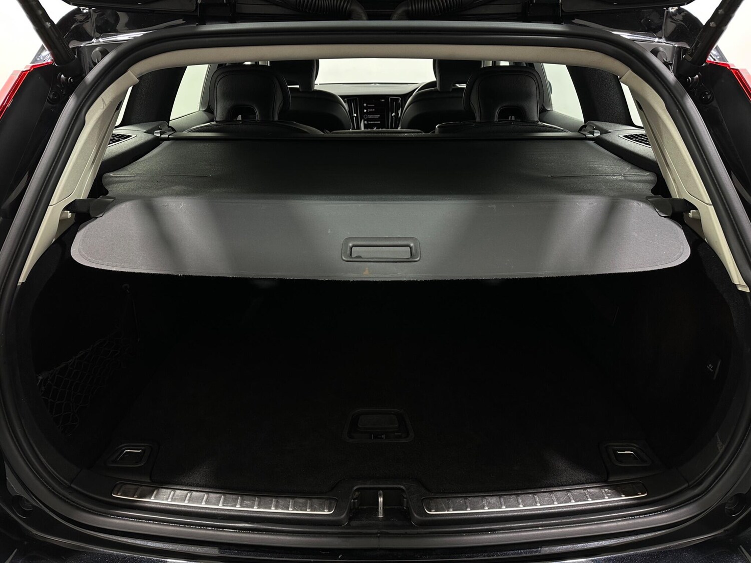 Used Volvo V60 2020 for sale - 77497109: Photo 47