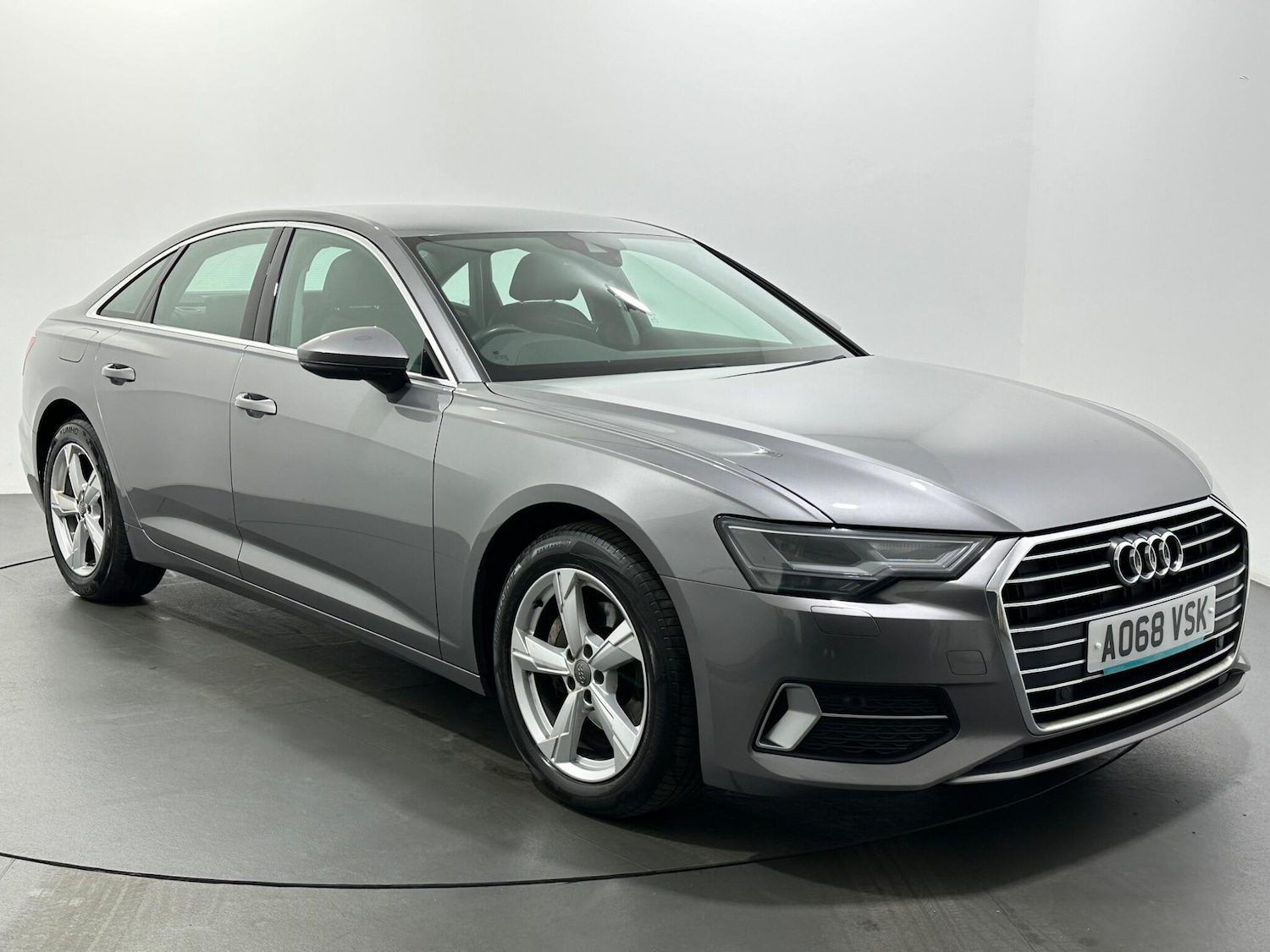 Used Audi A6 Saloon 2018 for sale - 76878534: Photo 1
