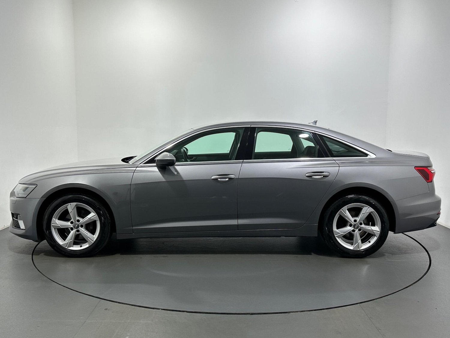 Used Audi A6 Saloon 2018 for sale - 76878534: Photo 5