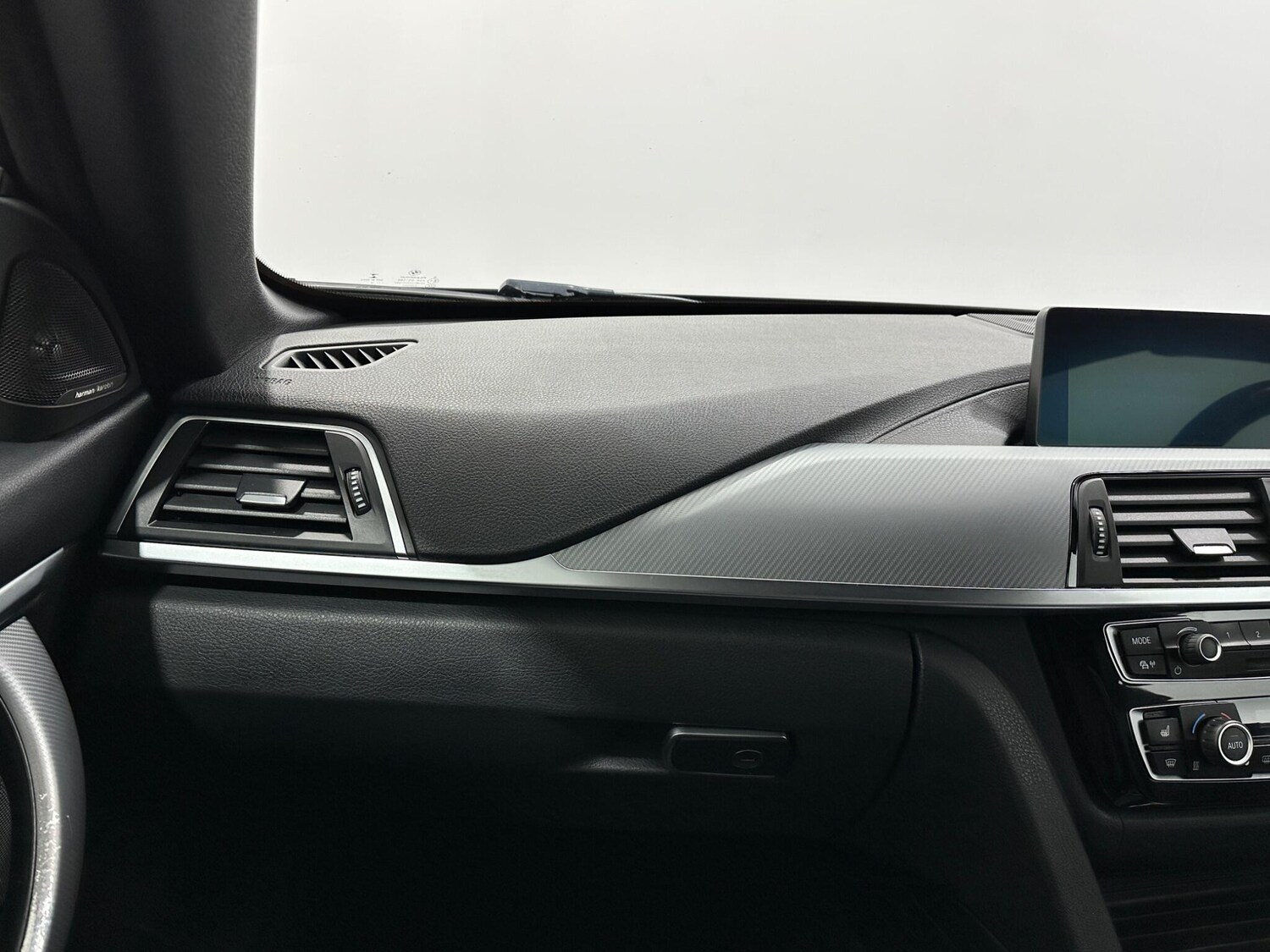 Used BMW 4 Series 2018 for sale - 77892211: Photo 30