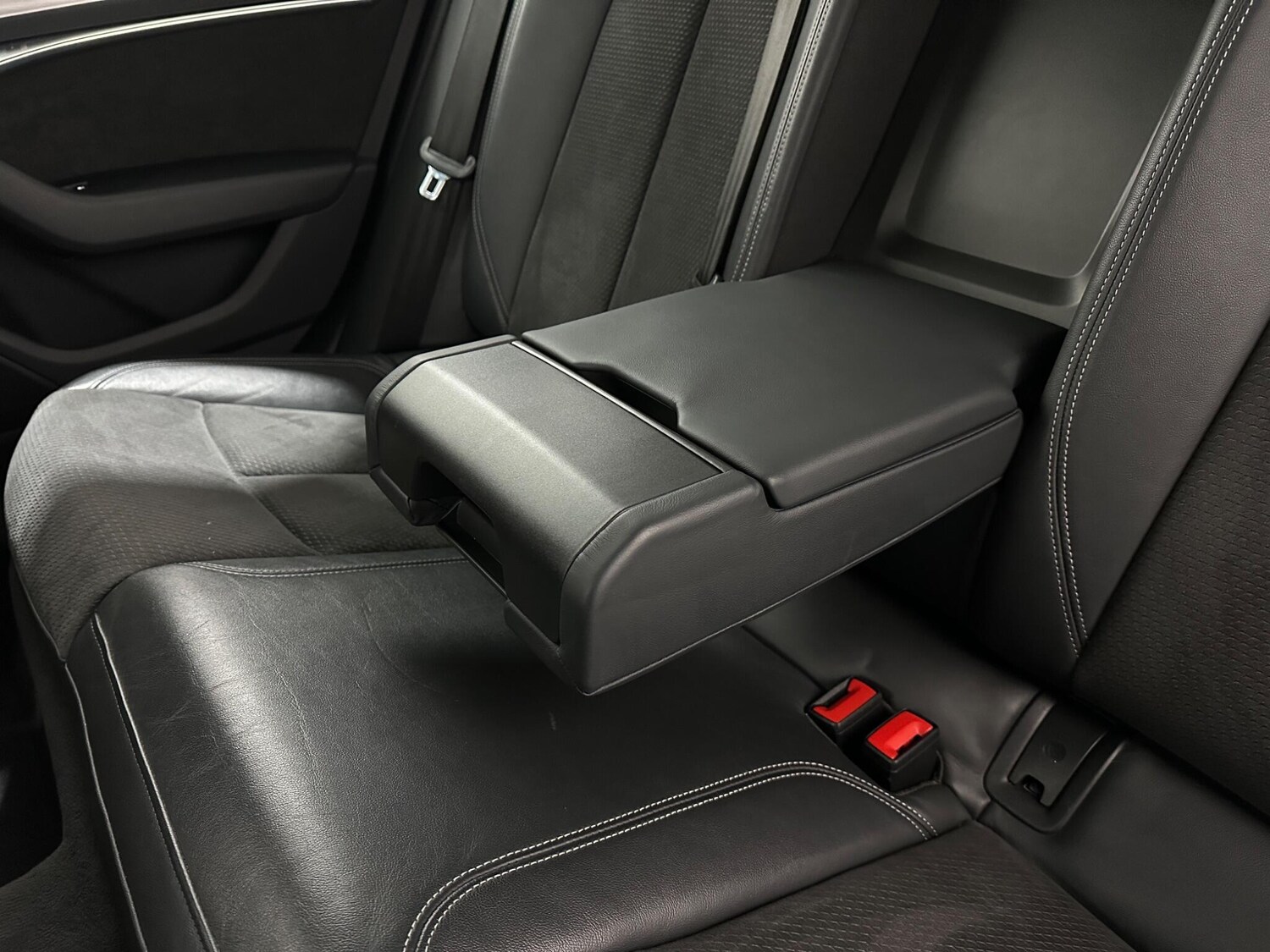 Used Audi A6 Saloon for sale - 78147961: Photo 41