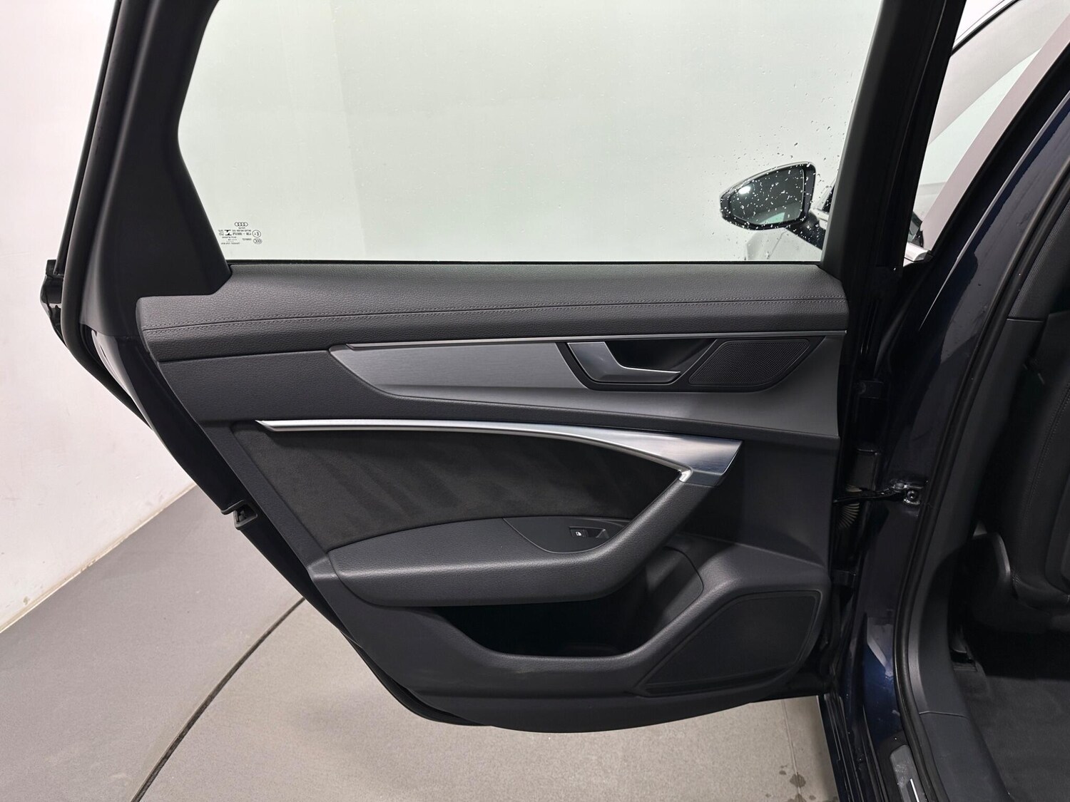 Used Audi A6 Saloon for sale - 78147961: Photo 42