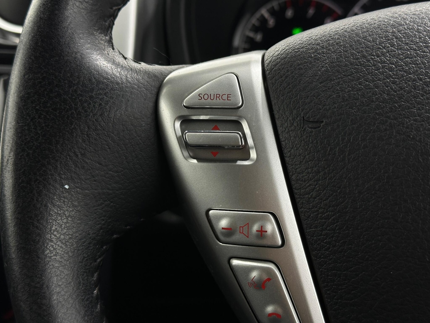 Used Nissan Note 2015 for sale - 76878580: Photo 13